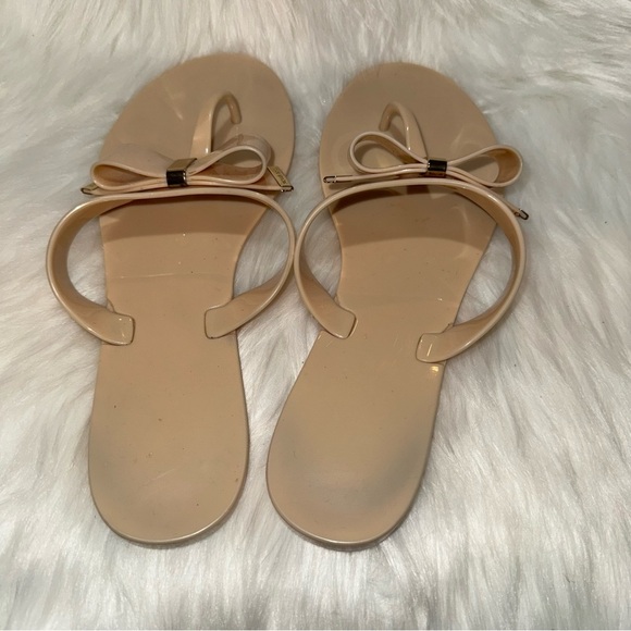 MICHAEL Michael Kors Tan Bow Sandals - Picture 3 of 4